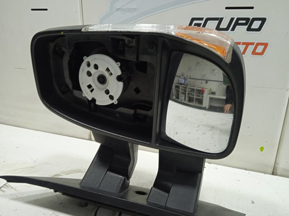 Retrovisor derecho cabina simple 35 s... batalla