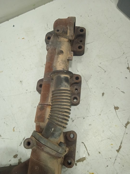 Colector escape man tgs 18.xxx (2007) fsa  4x2   lls m (largura med