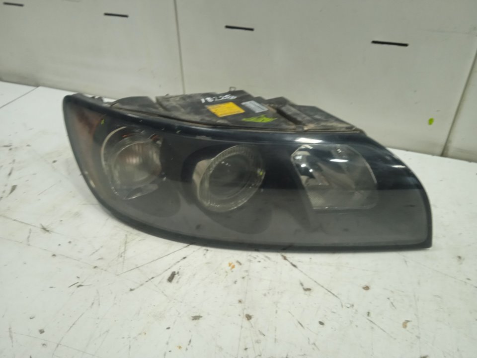 Faro delantero volvo s40 berlina 2.0 d momentum