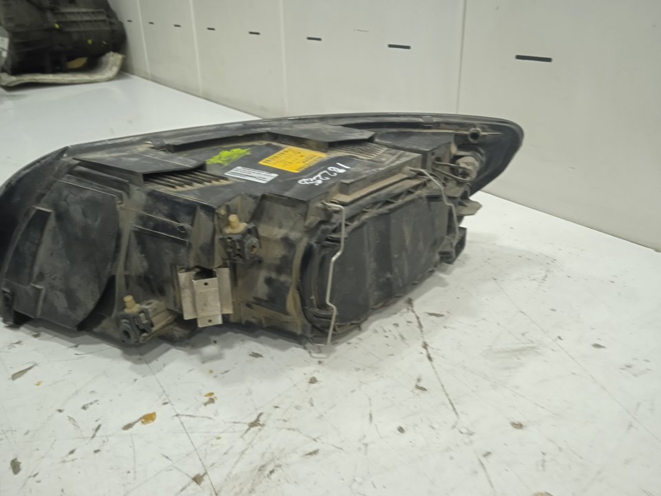 Faro delantero volvo s40 berlina 2.0 d momentum