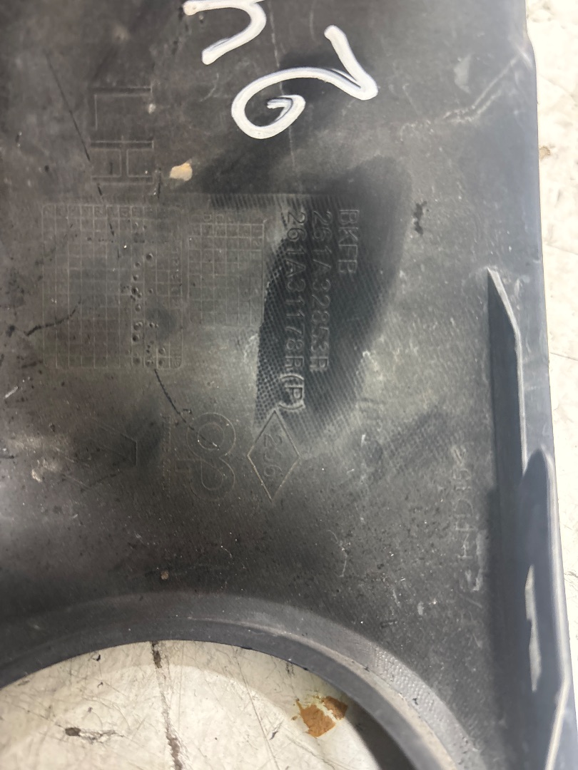 No identificado renault megane iv berlina 5p business