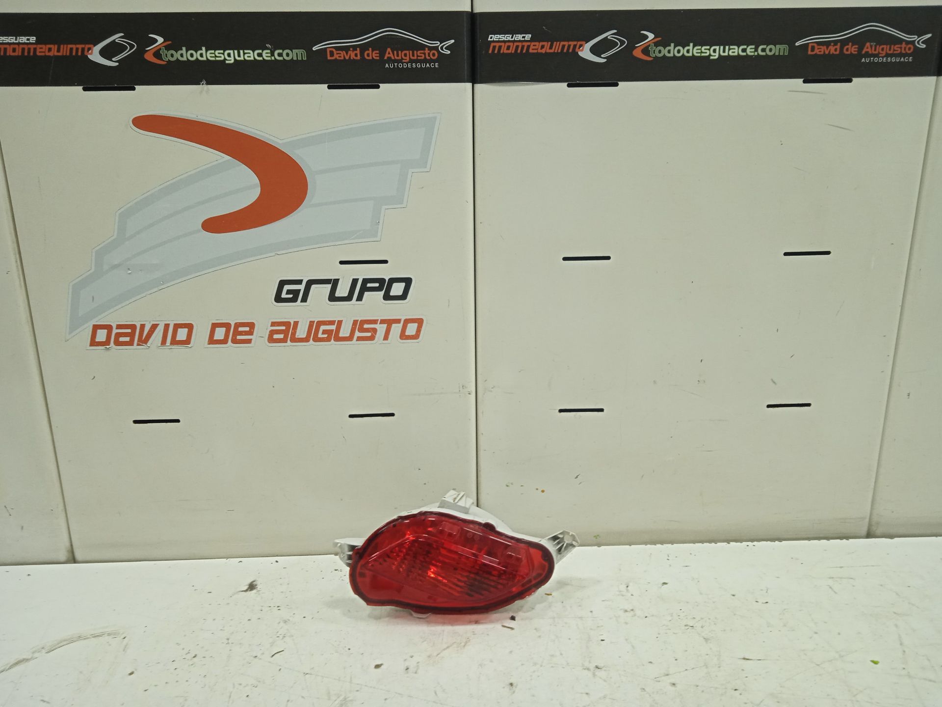 No identificado toyota yaris (p13) hybrid feel!