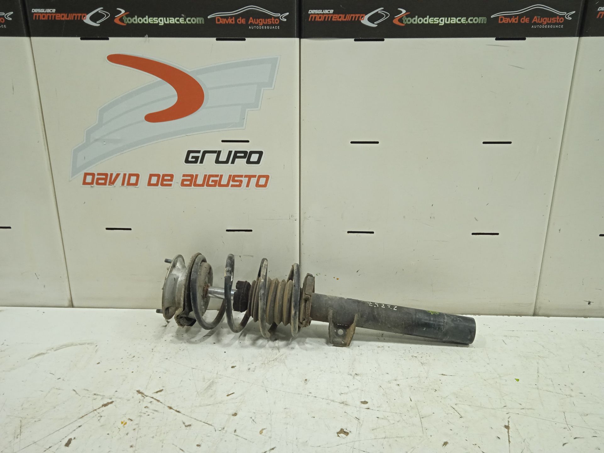 Amortiguador delantero derecho bmw serie 1 berlina (e81e87) 120d