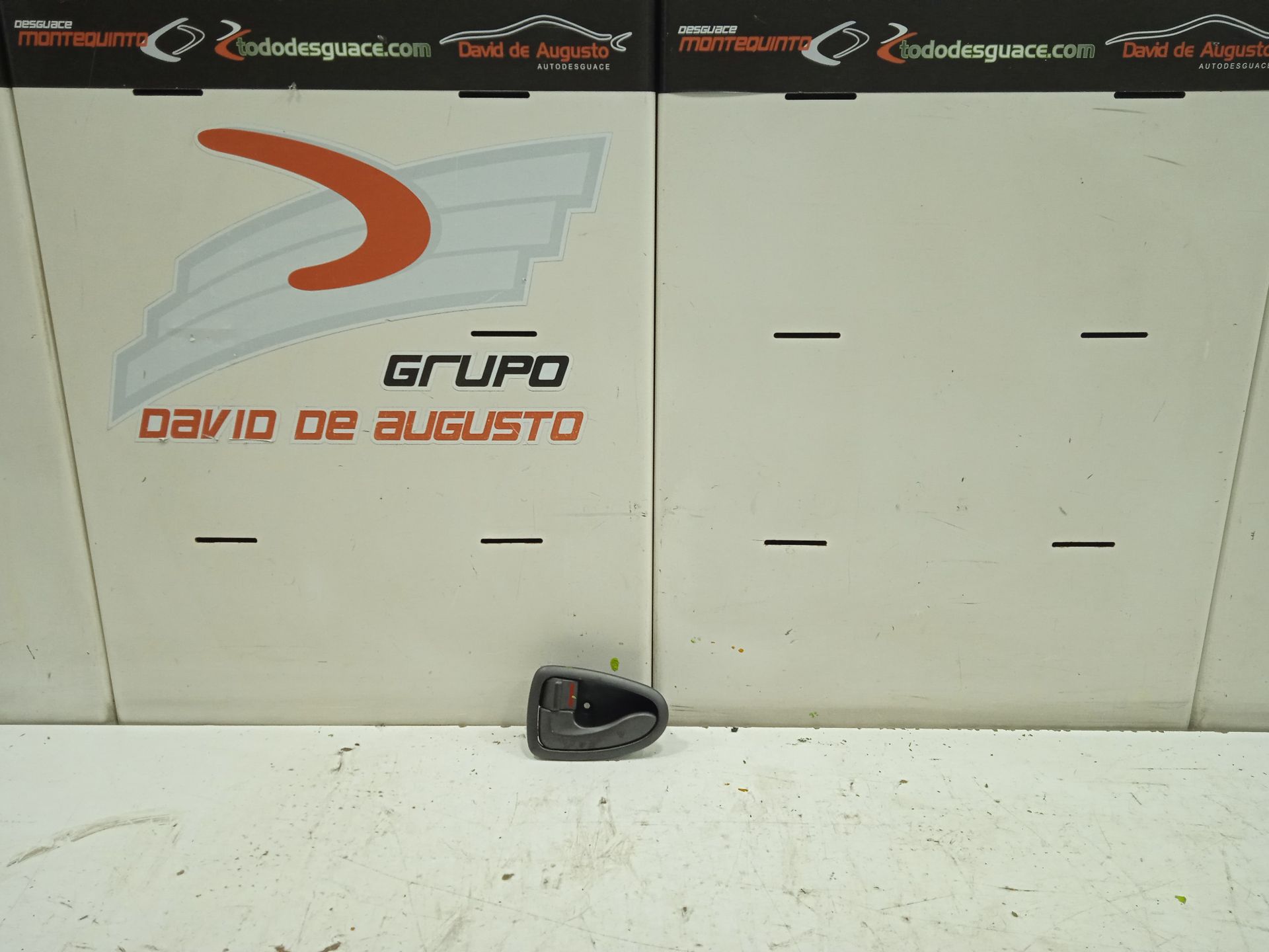 Maneta interior delantera izquierda hyundai accent (lc) gl 4p