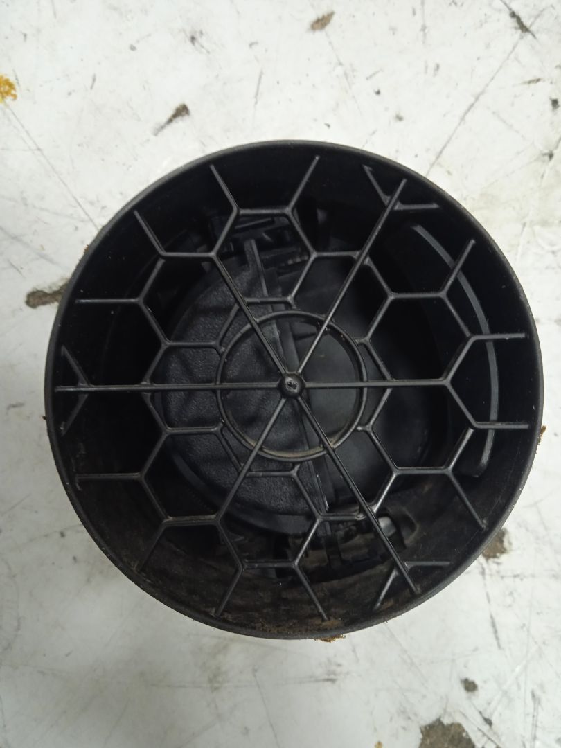 No identificado toyota yaris (p13) hybrid feel!