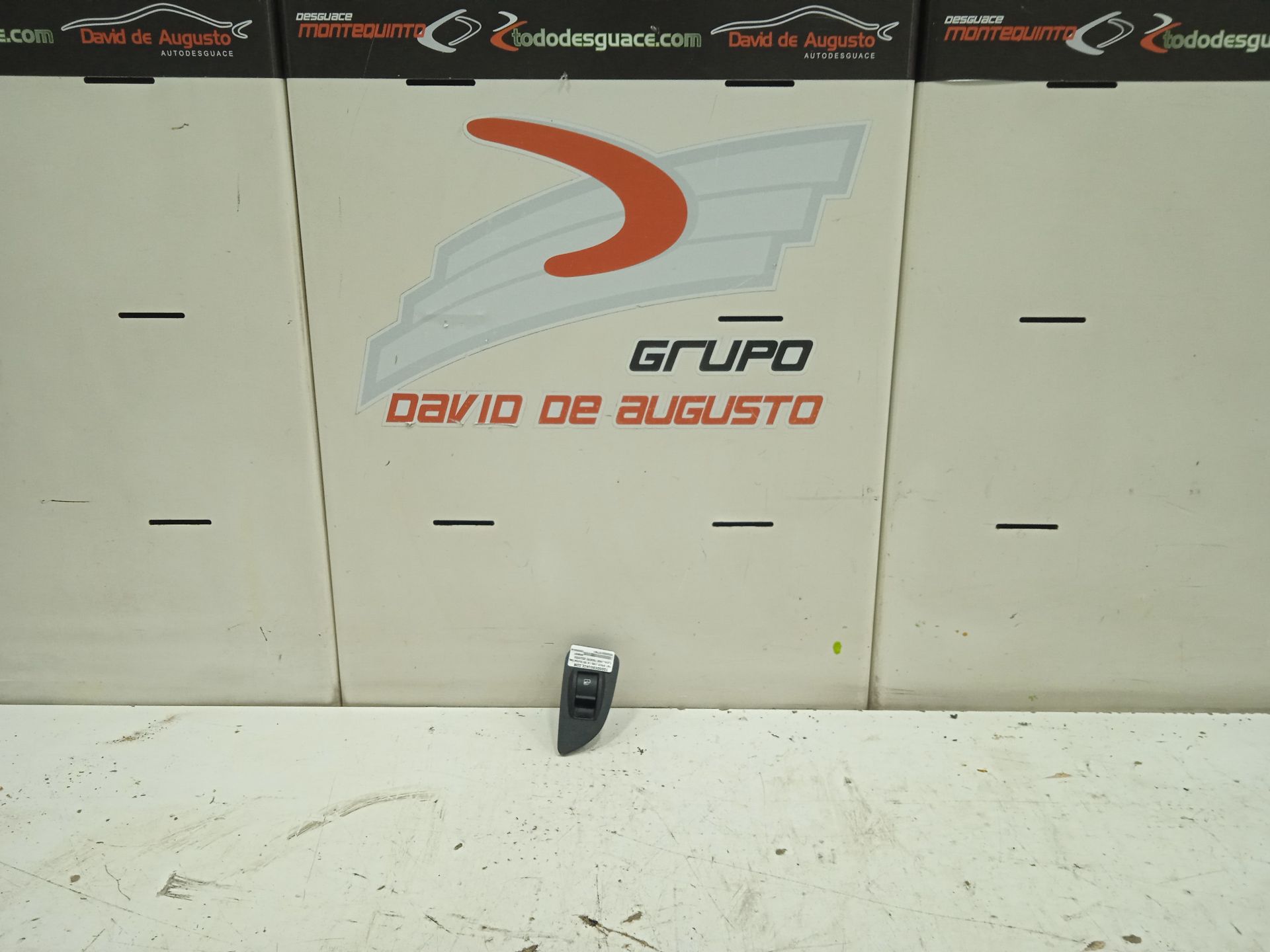 Mando elevalunas trasero izquierdo fiat ii bravo (198) 1.6 16v multijet easy (77kw)