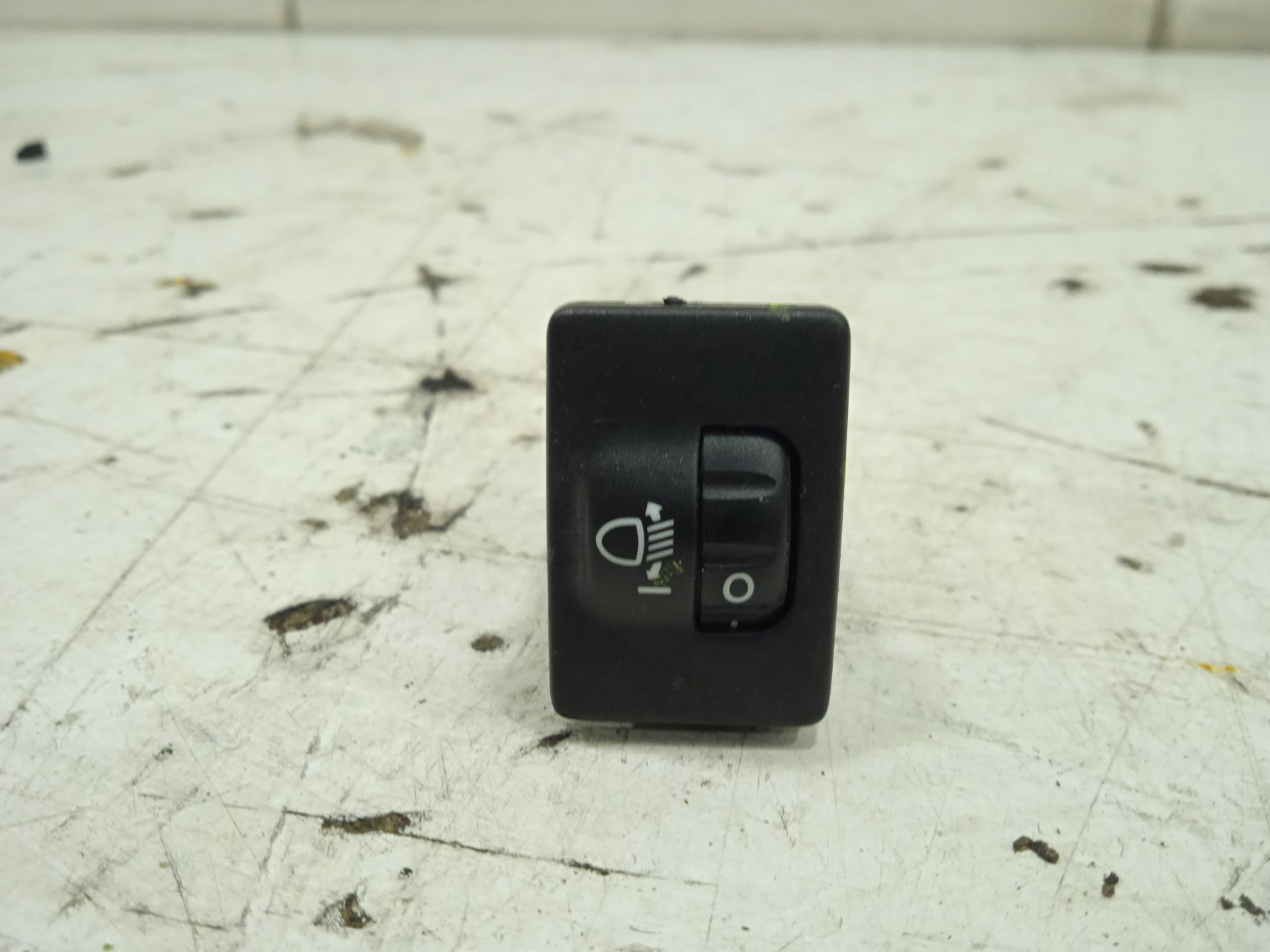 Interruptor toyota yaris (p13) hybrid feel!