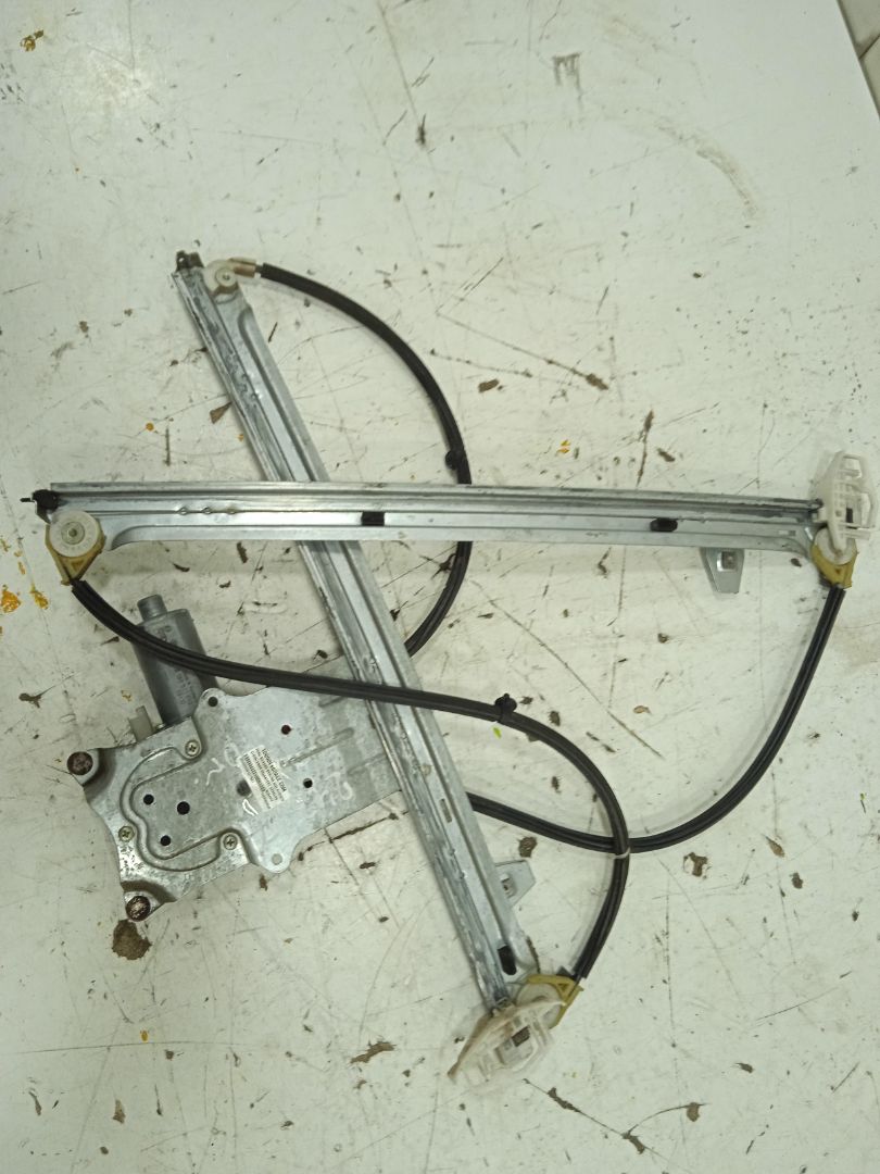 Elevalunas delantero derecho ford mondeo berlina (ge) ambiente (06.2003) (d)