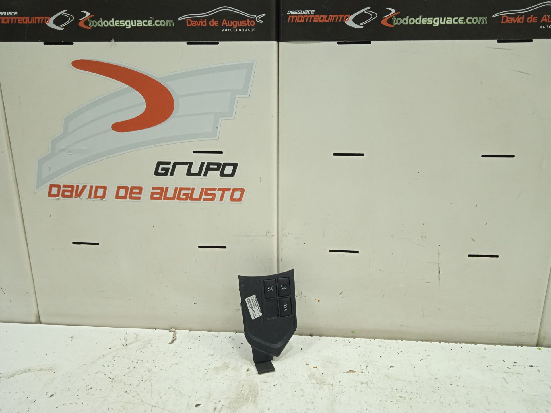 Mando multifuncion toyota yaris (p13) hybrid feel!