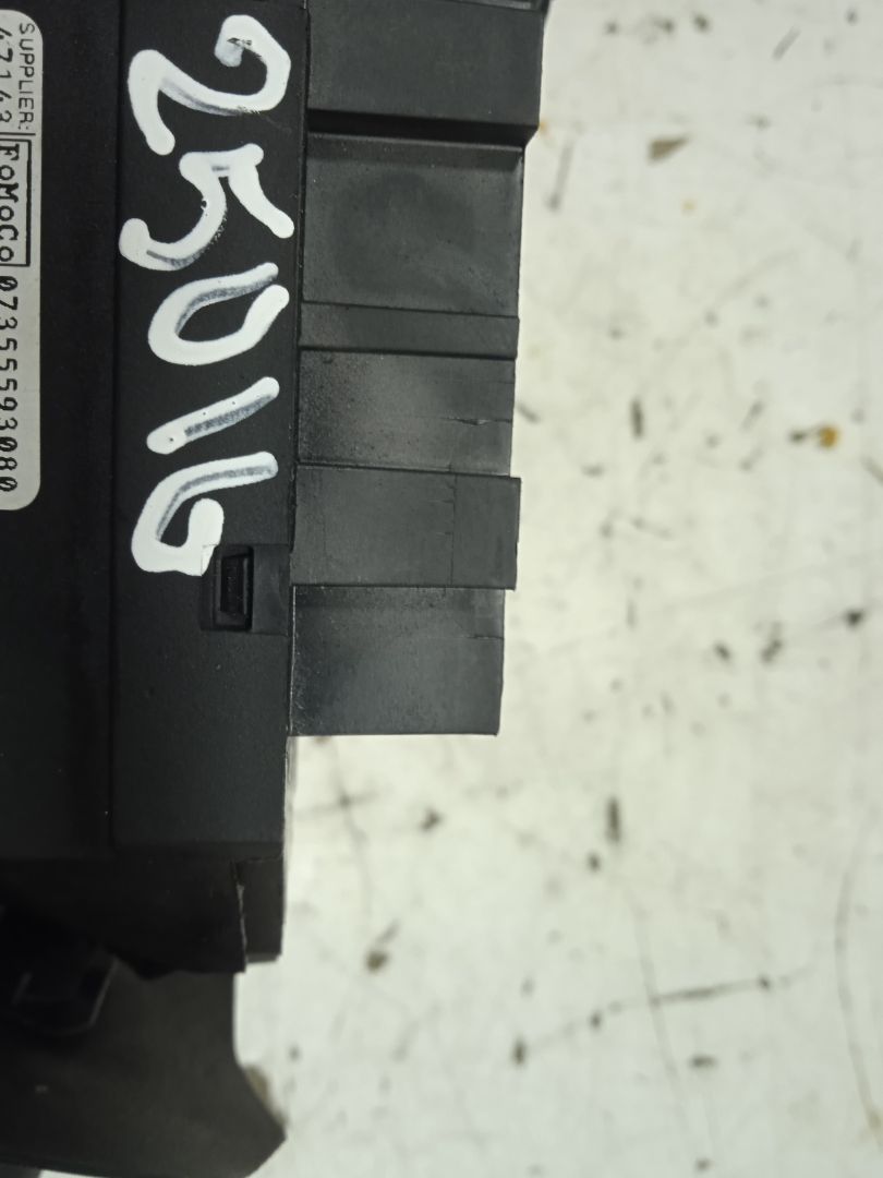 No identificado ford ka (ccu) titanium+