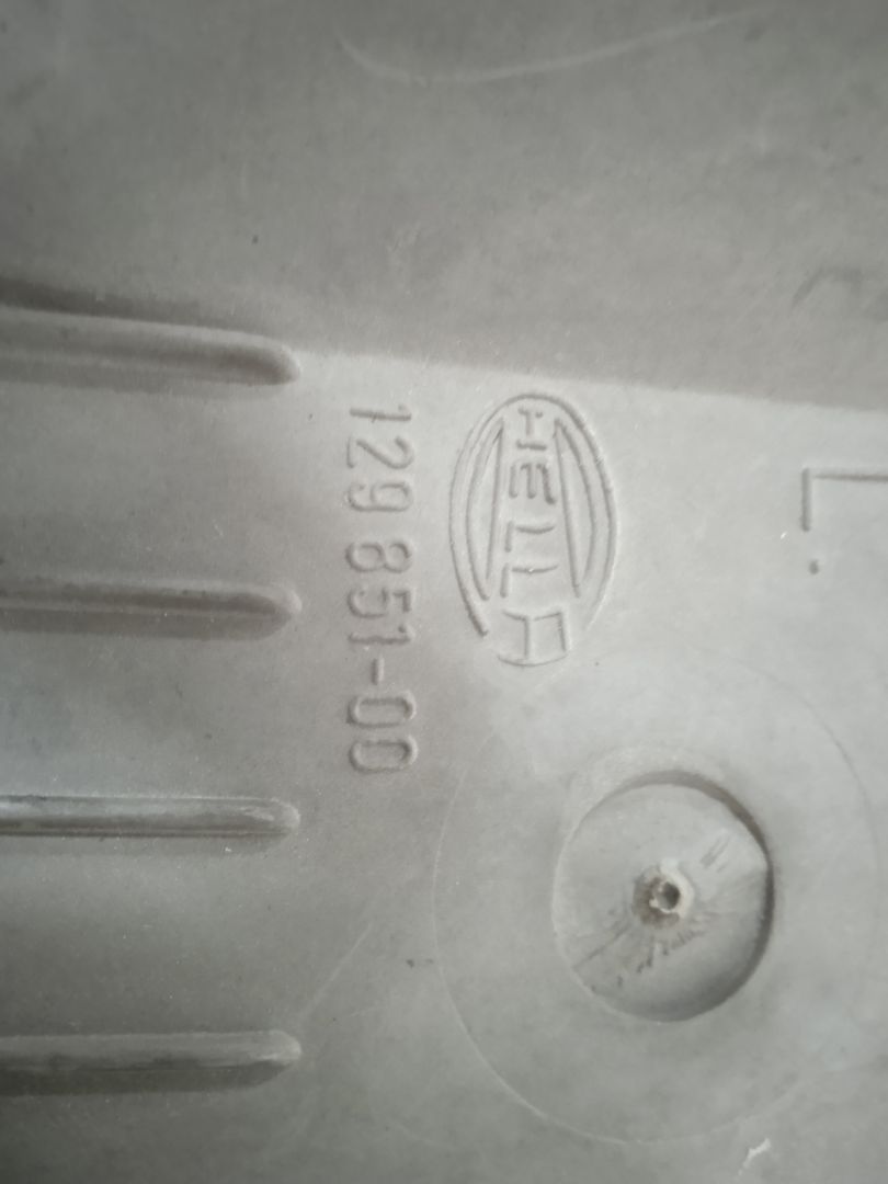 Faro izquierdo mercedes-benz clase 124 (bm 124) berlina e 260 (124.026)