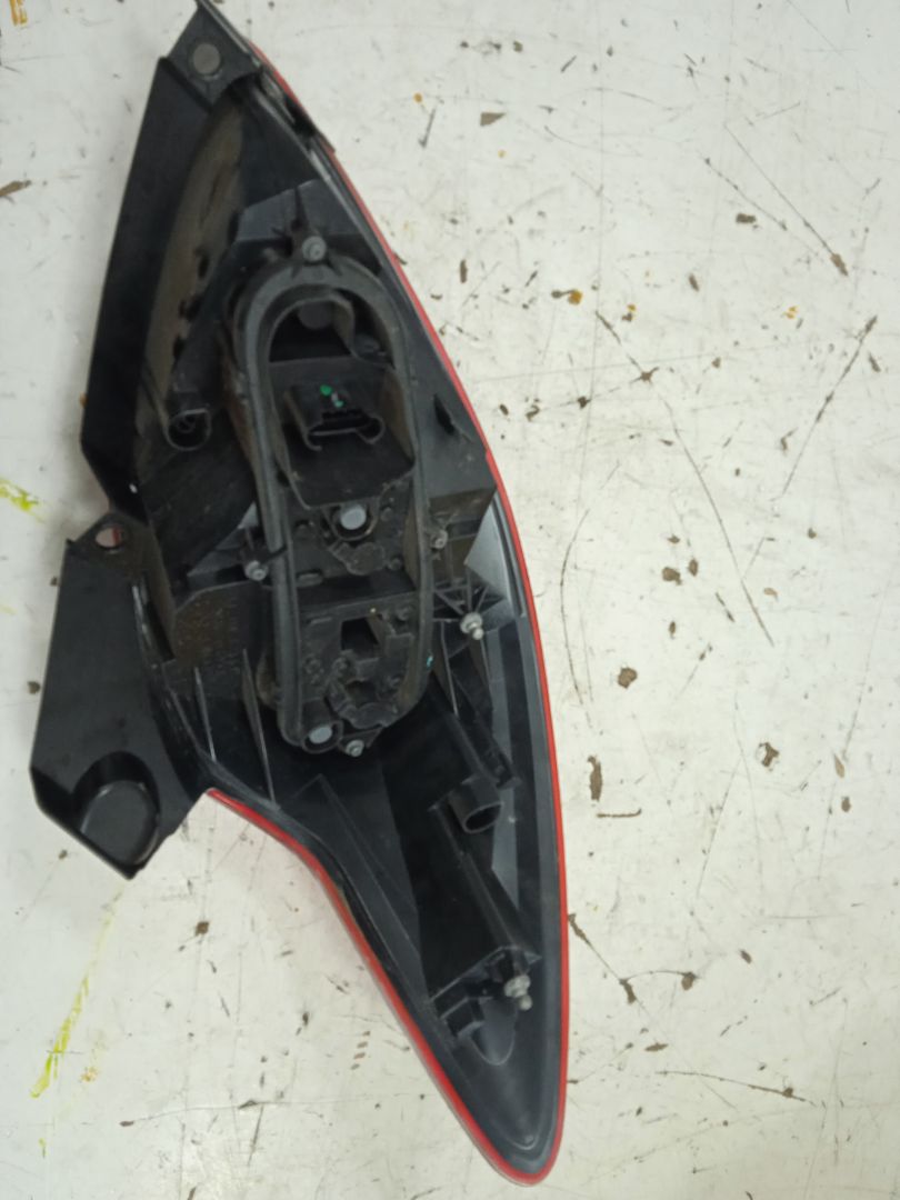 Piloto trasero derecho ford ka (ccu) titanium+