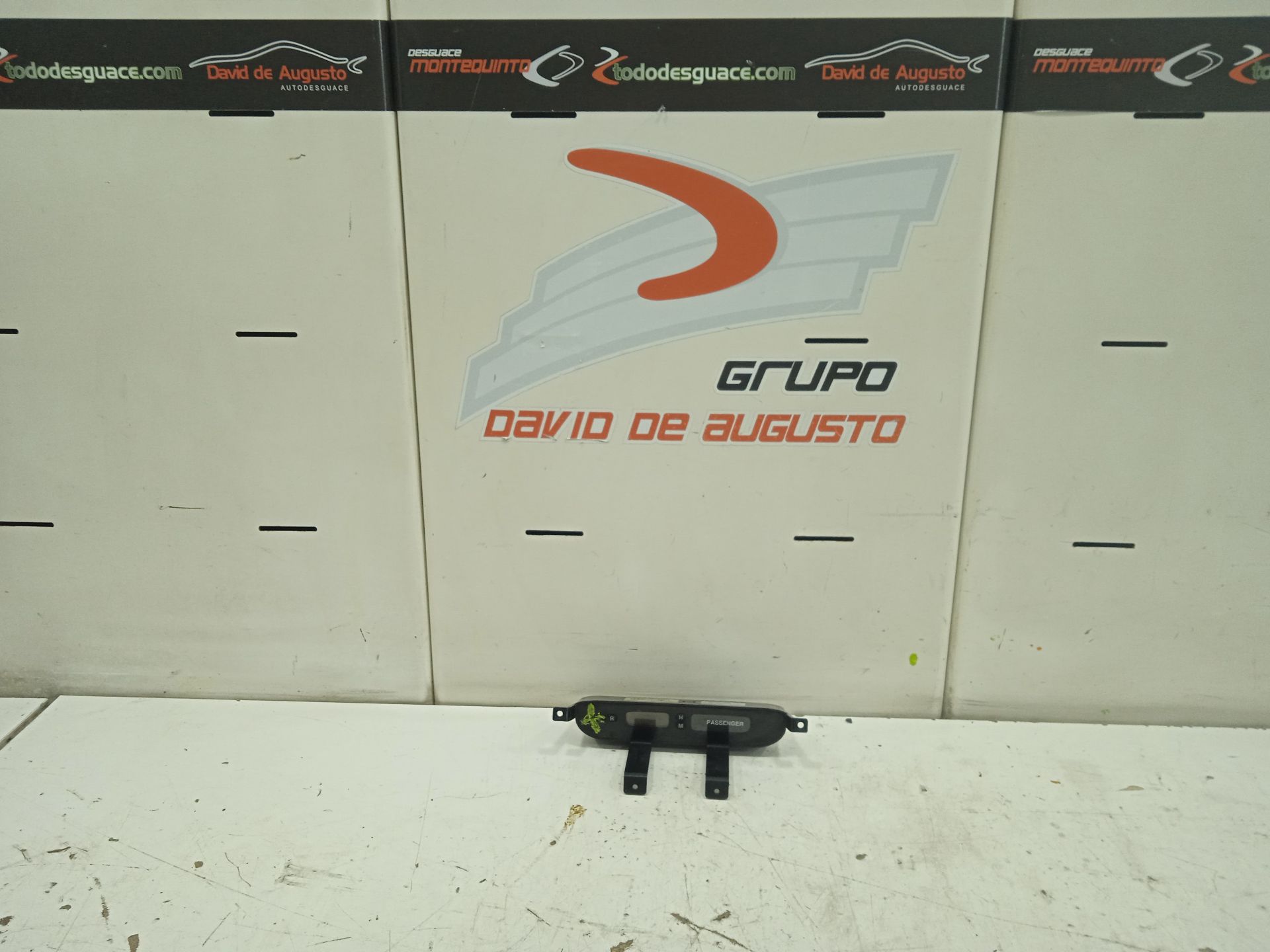 Pantalla multifuncion kia carens (un) concept
