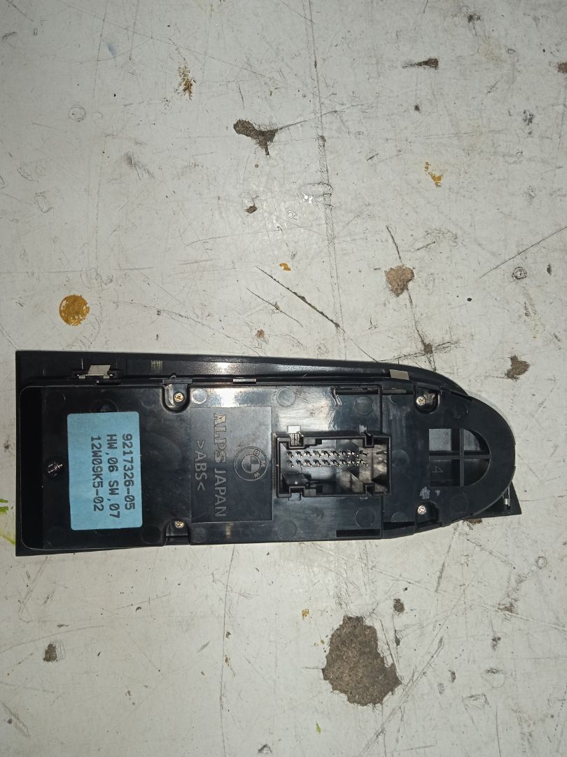 Mando elevalunas delantero izquierdo bmw serie 3 touring (e91) 318d