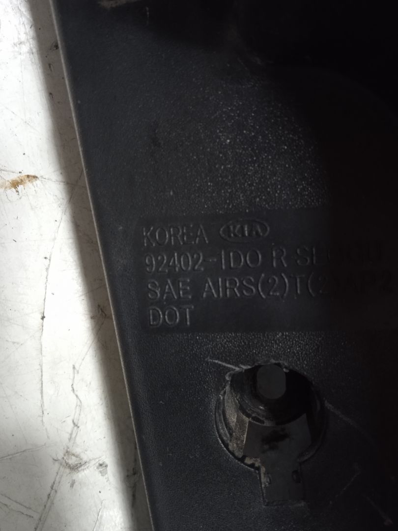 Piloto trasero derecho kia carens (un) concept