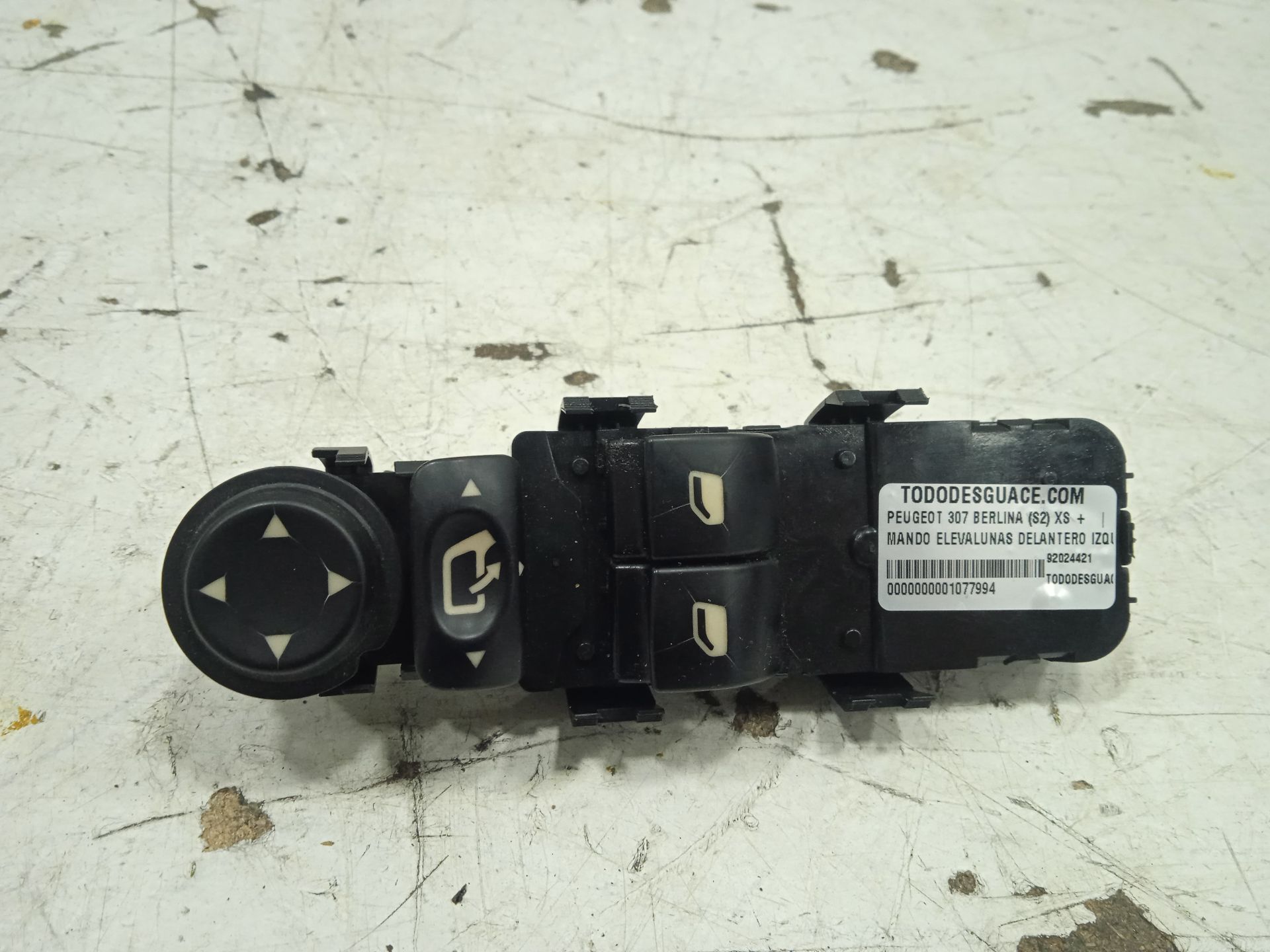Mando elevalunas delantero izquierdo peugeot 307 berlina (s2) xs +