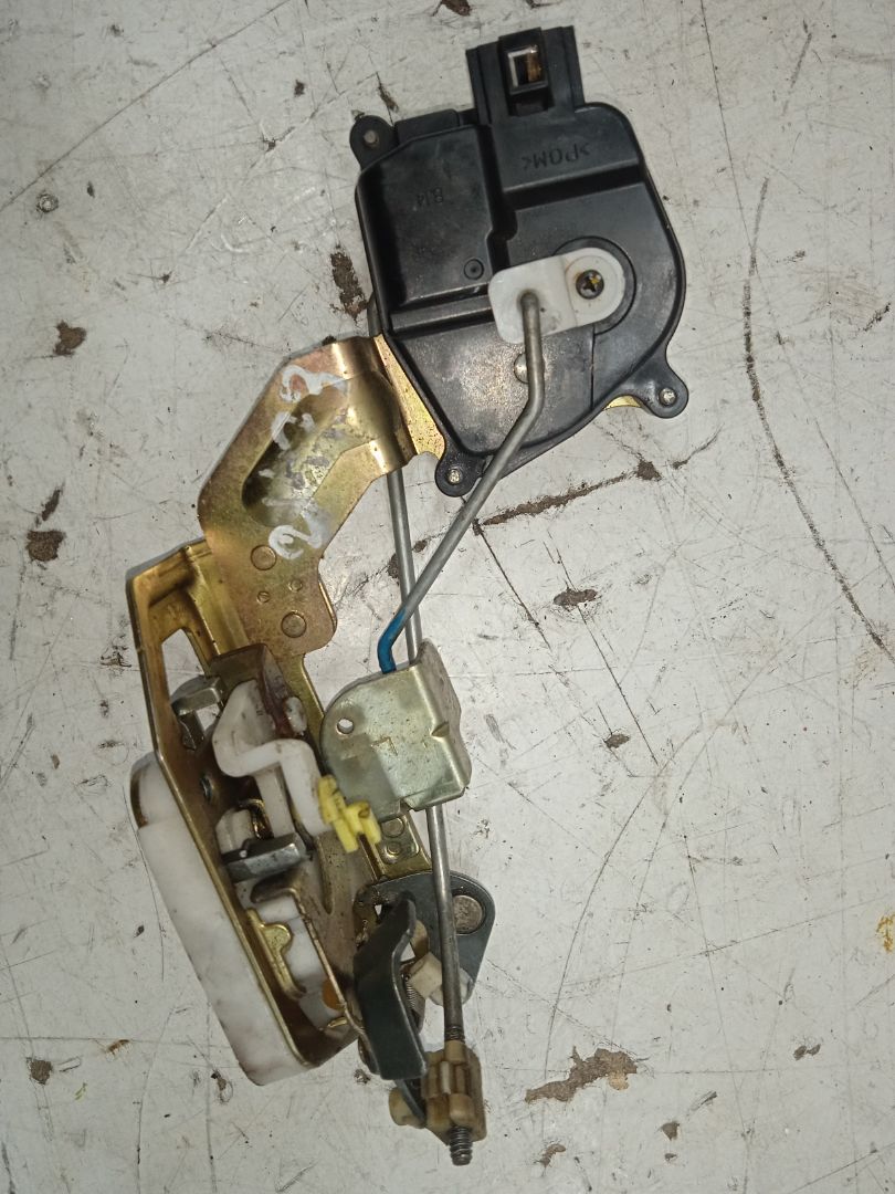 Cerradura maletero / porton chevrolet matiz s