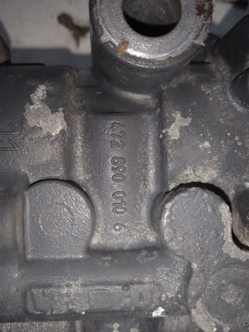 No identificado mercedes-benz actros 23 6-cil. 2-ejes bm 93024 (2003) 