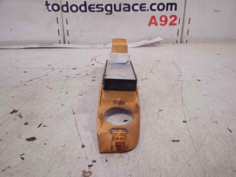 Mando elevalunas delantero izquierdo kia carnival ii (fl) 2.9 cdri ex