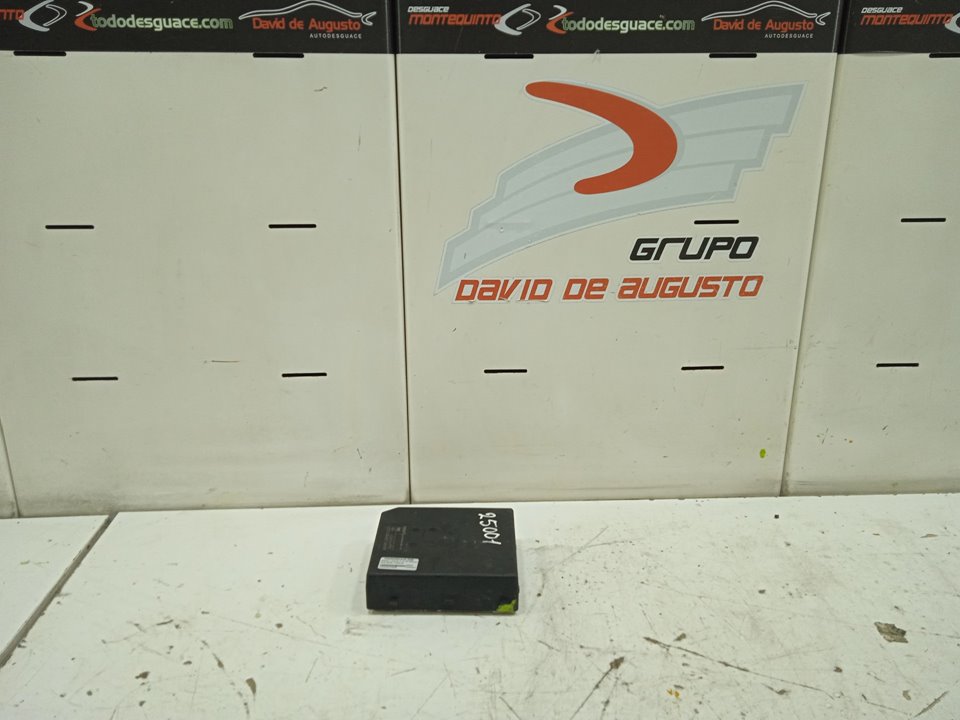 Caja reles / fusibles renault  no identificado