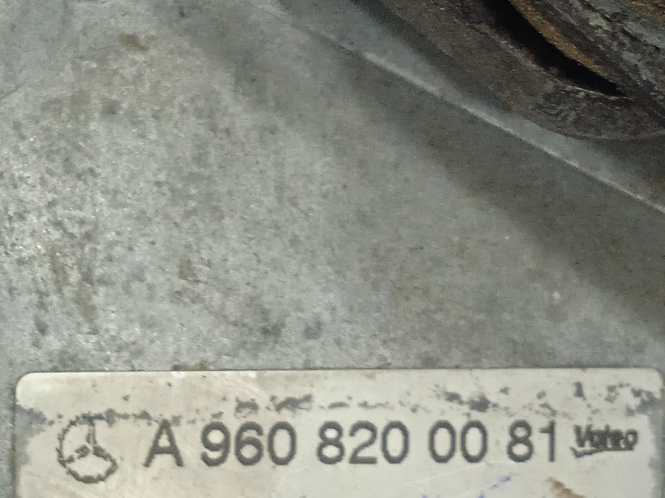 No identificado mercedes-benz actros 23 6-cil. 2-ejes bm 93024 (2003) 