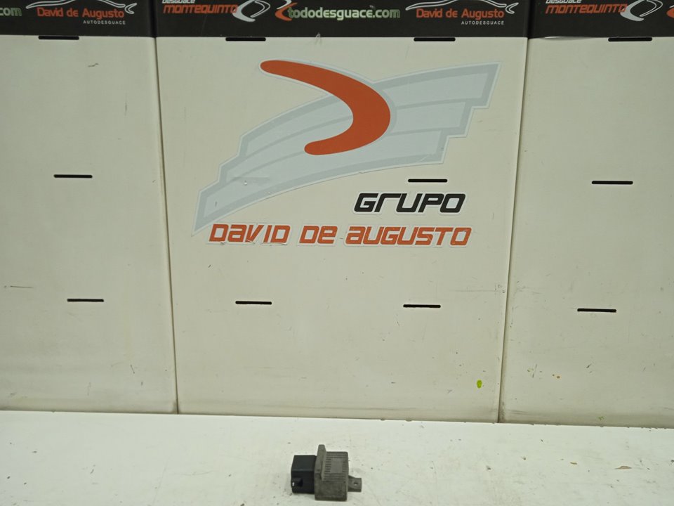 Caja precalentamiento mercedes-benz  no identificado