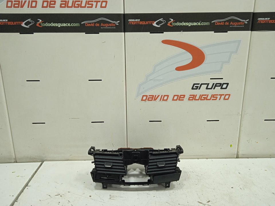 Aireador central renault  no identificado