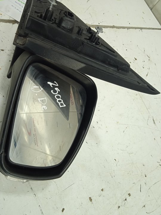 Retrovisor derecho renault  no identificado