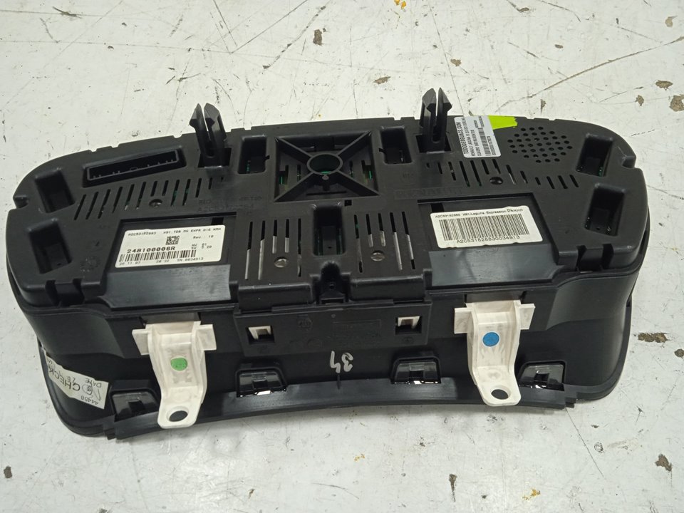 Cuadro instrumentos renault  no identificado