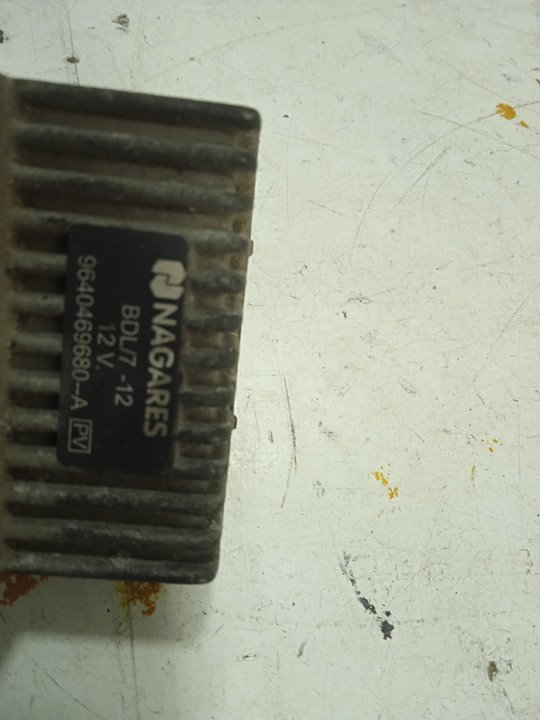 Caja precalentamiento renault  no identificado
