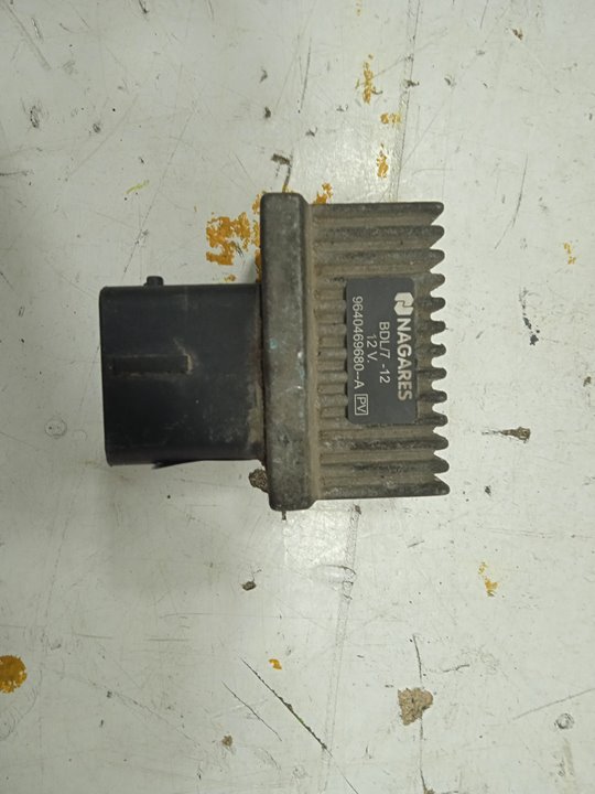 Caja precalentamiento renault  no identificado