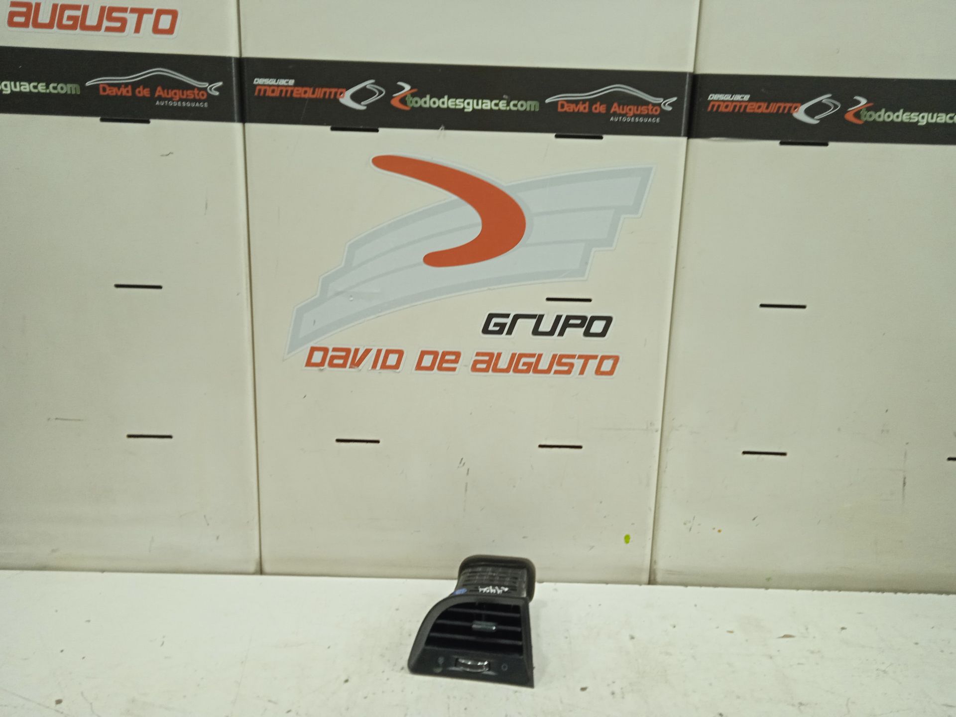 Aireador izquierdo   no identificado