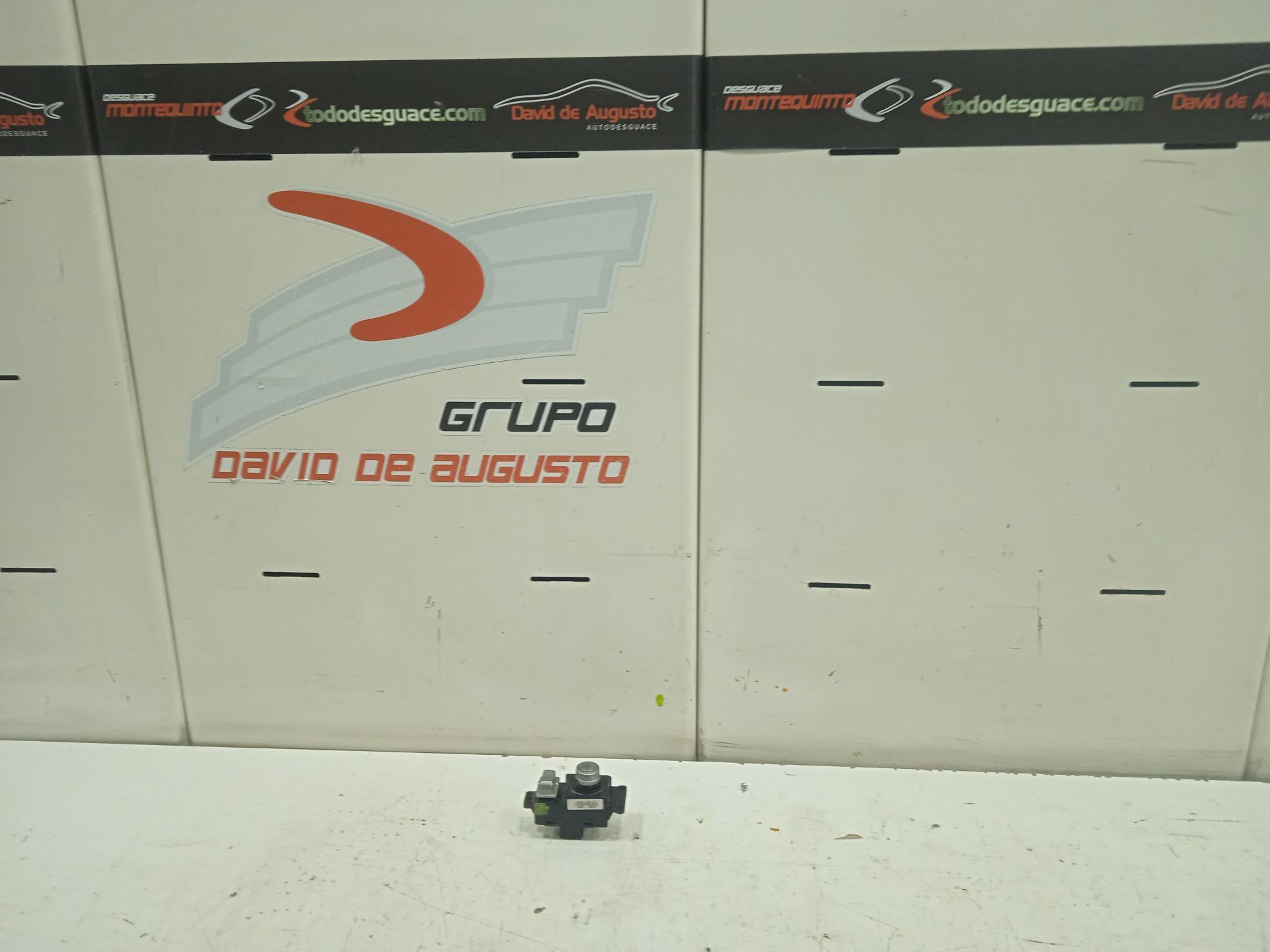 Mando retrovisor   no identificado