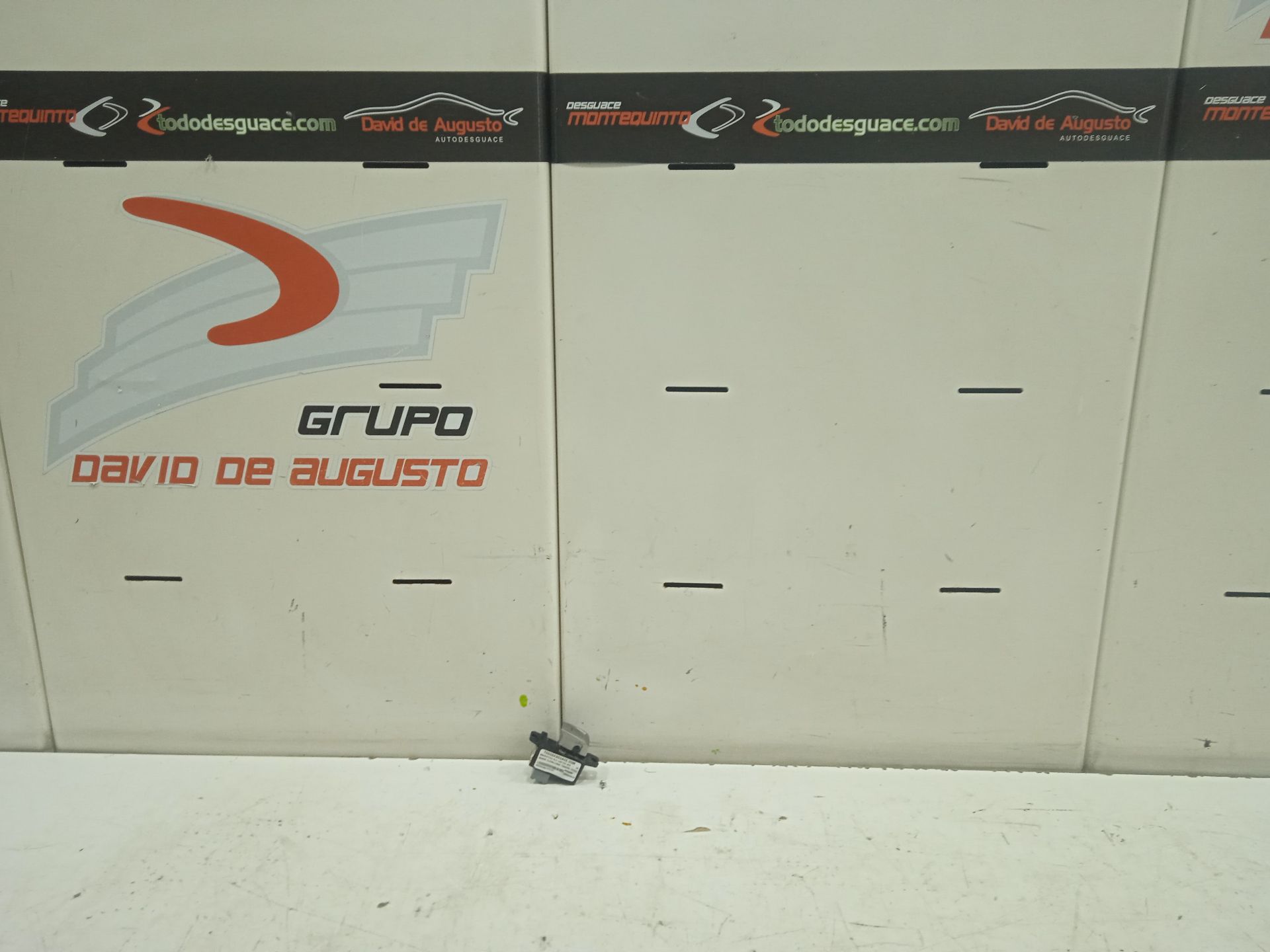 Mando elevalunas trasero izquierdo   no identificado