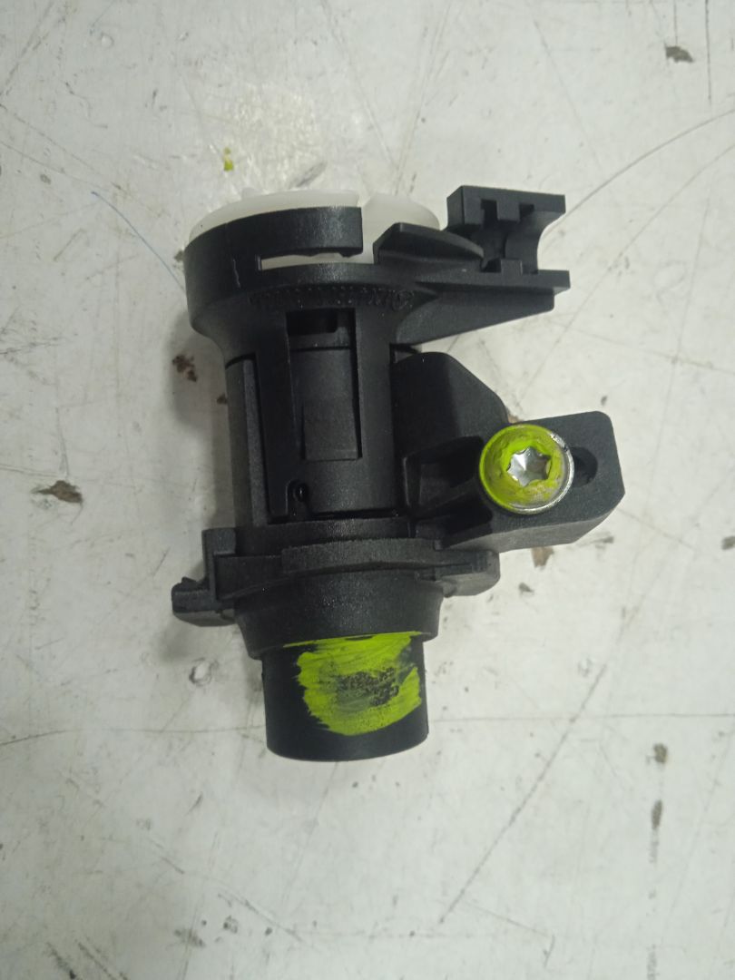 Bombin porton trasero mercedes-benz clase c (bm 204) berlina c 220 cdi (204.008)