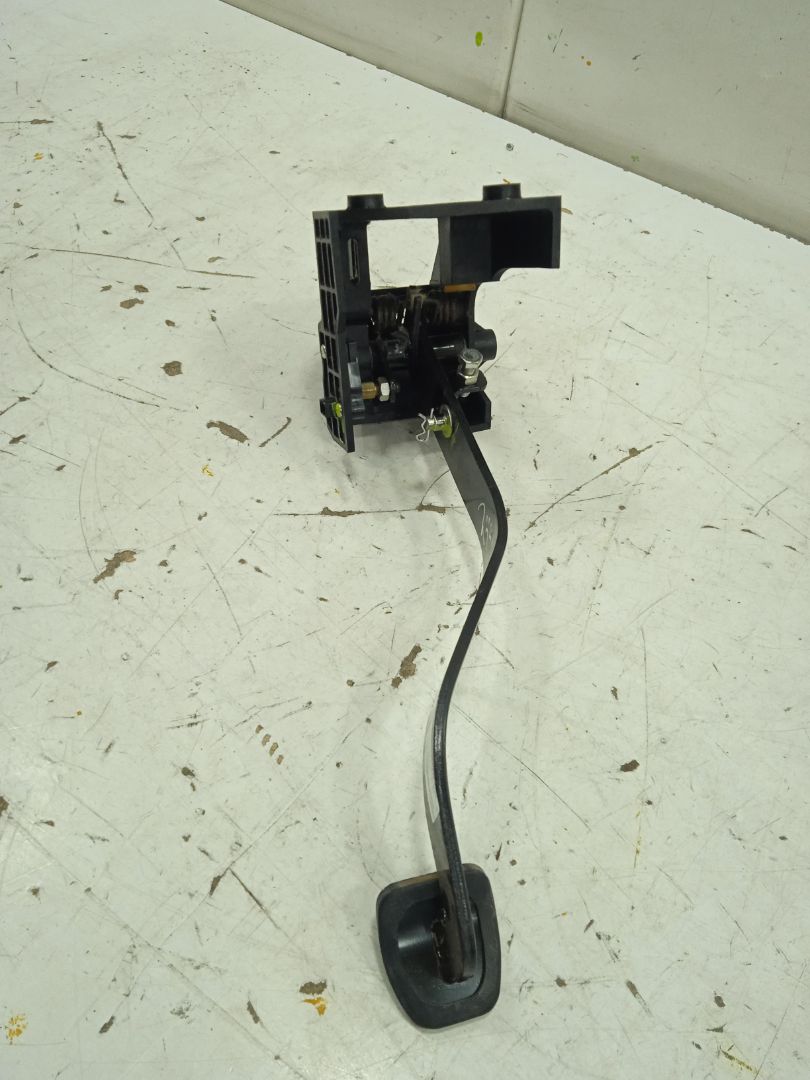 Pedal embrague   no identificado