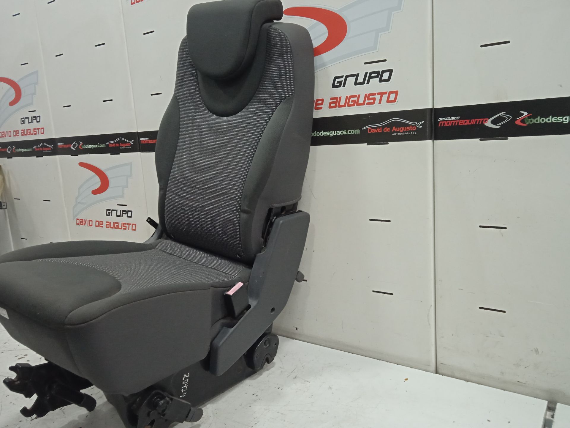 Asiento trasero peugeot expert tepee 