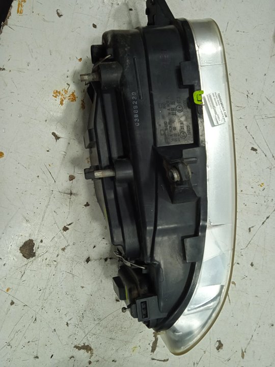 Faro derecho 330 m  td   (1400)