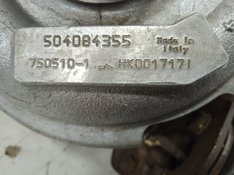 No identificado 330 m  td   (1400)