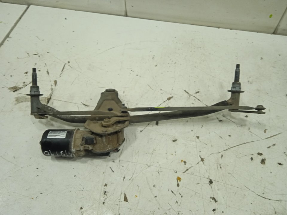 No identificado nissan primastar (x83) caja cerrada batalla corta 27