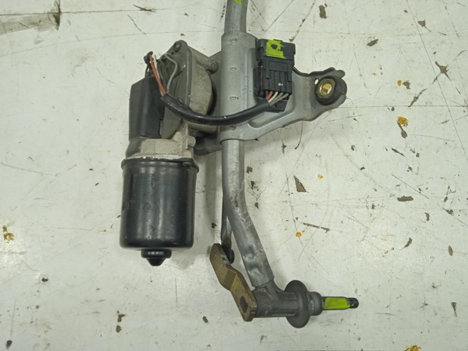 No identificado nissan primastar (x83) caja cerrada batalla corta 27