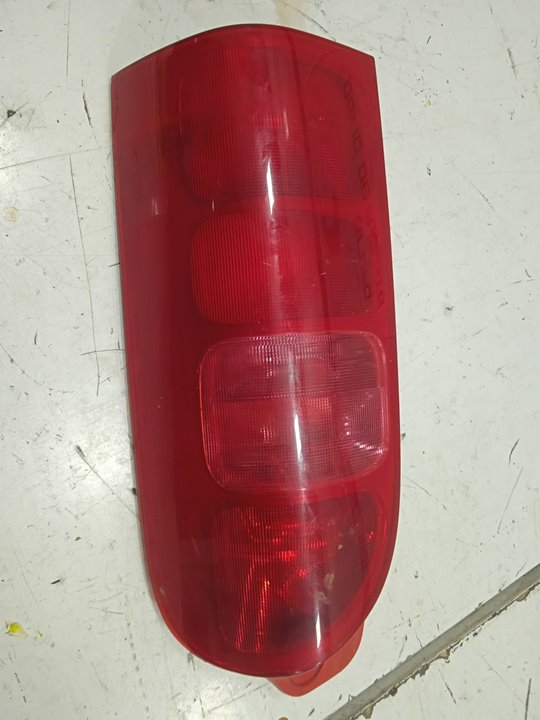 Piloto trasero derecho caja cerrada techo maxi  l2