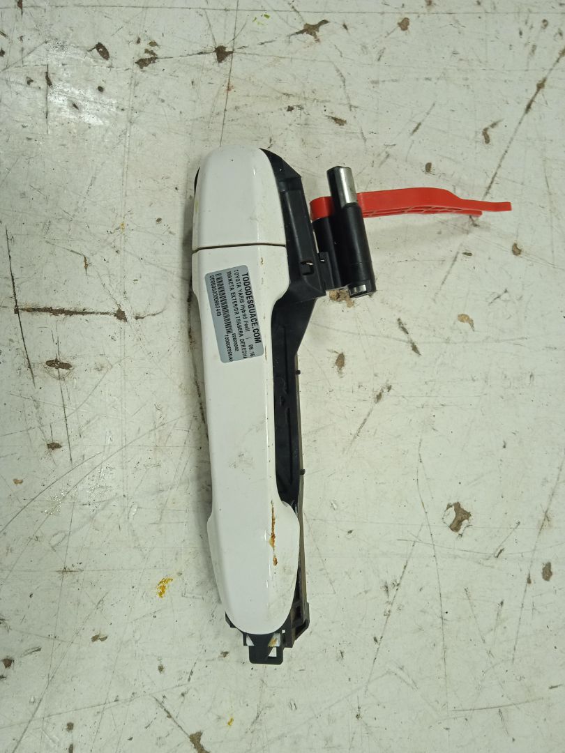 Maneta exterior trasera derecha toyota yaris (p13) hybrid feel!