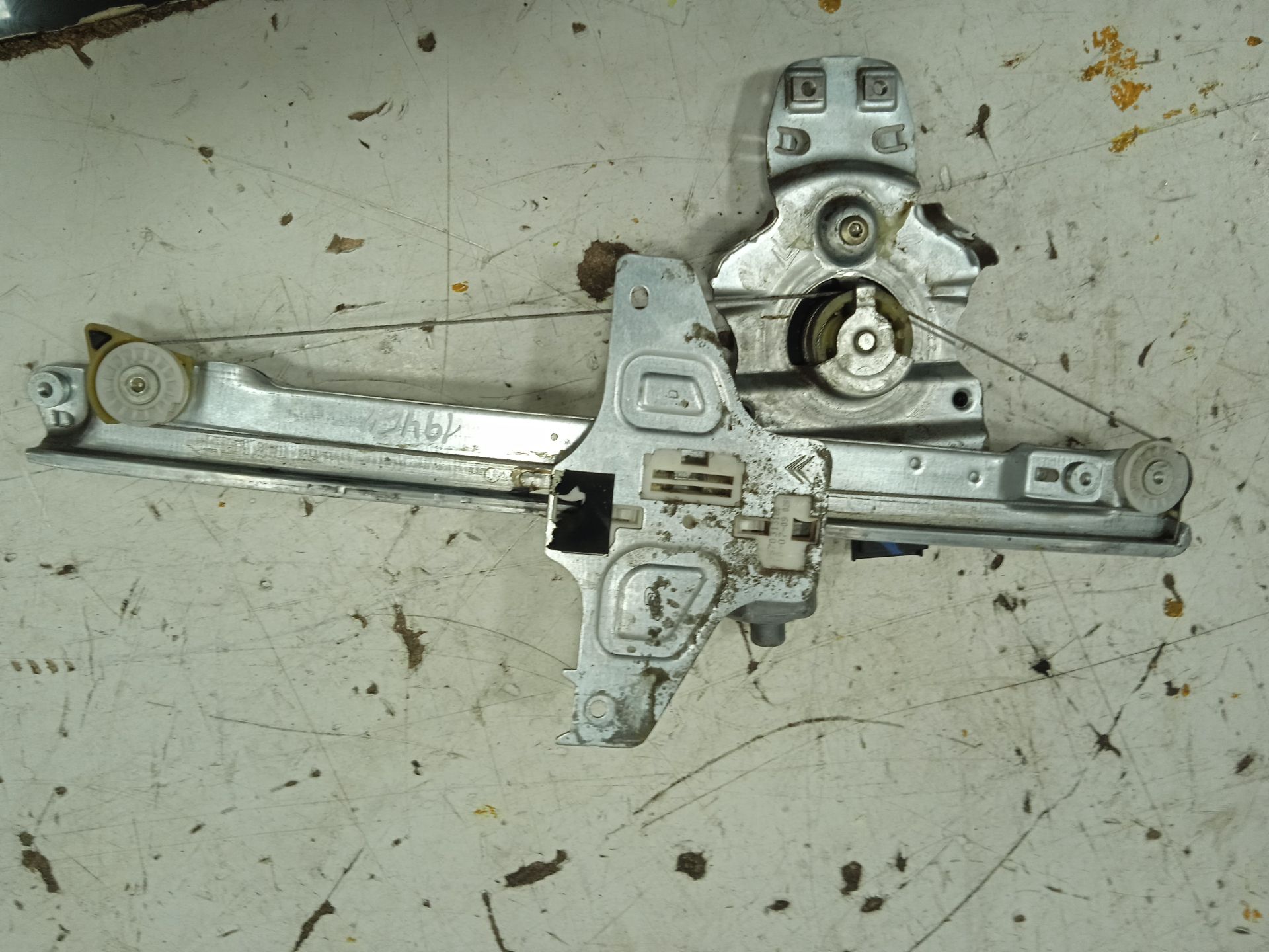 Elevalunas trasero derecho citroen c5 berlina 2.0 hpi exclusive