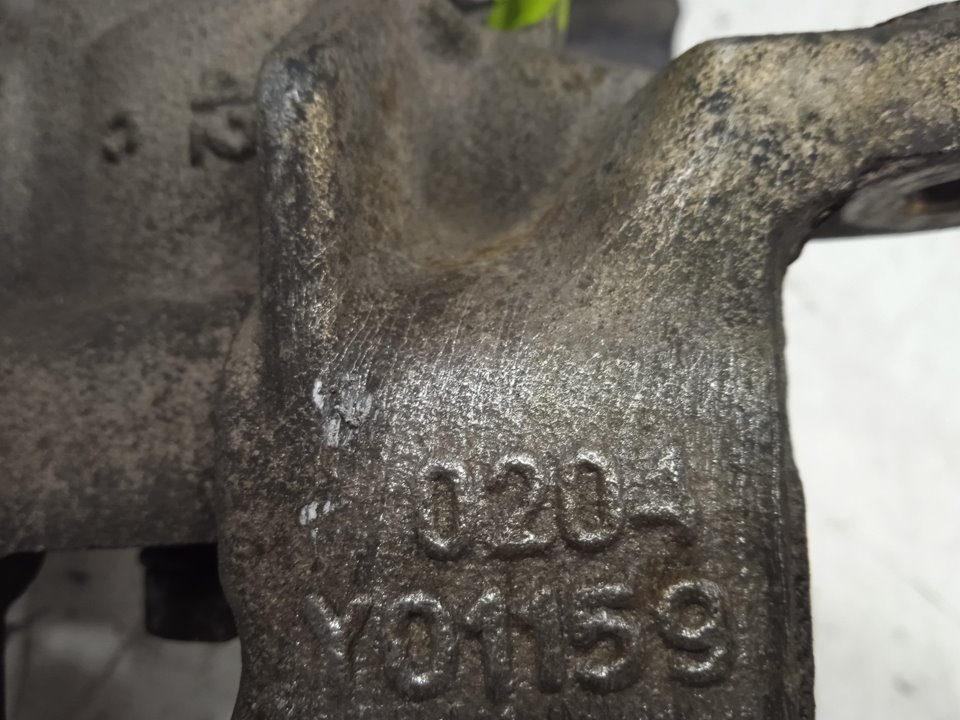Pinza de freno trasera derecha lt  46  caja cerrada