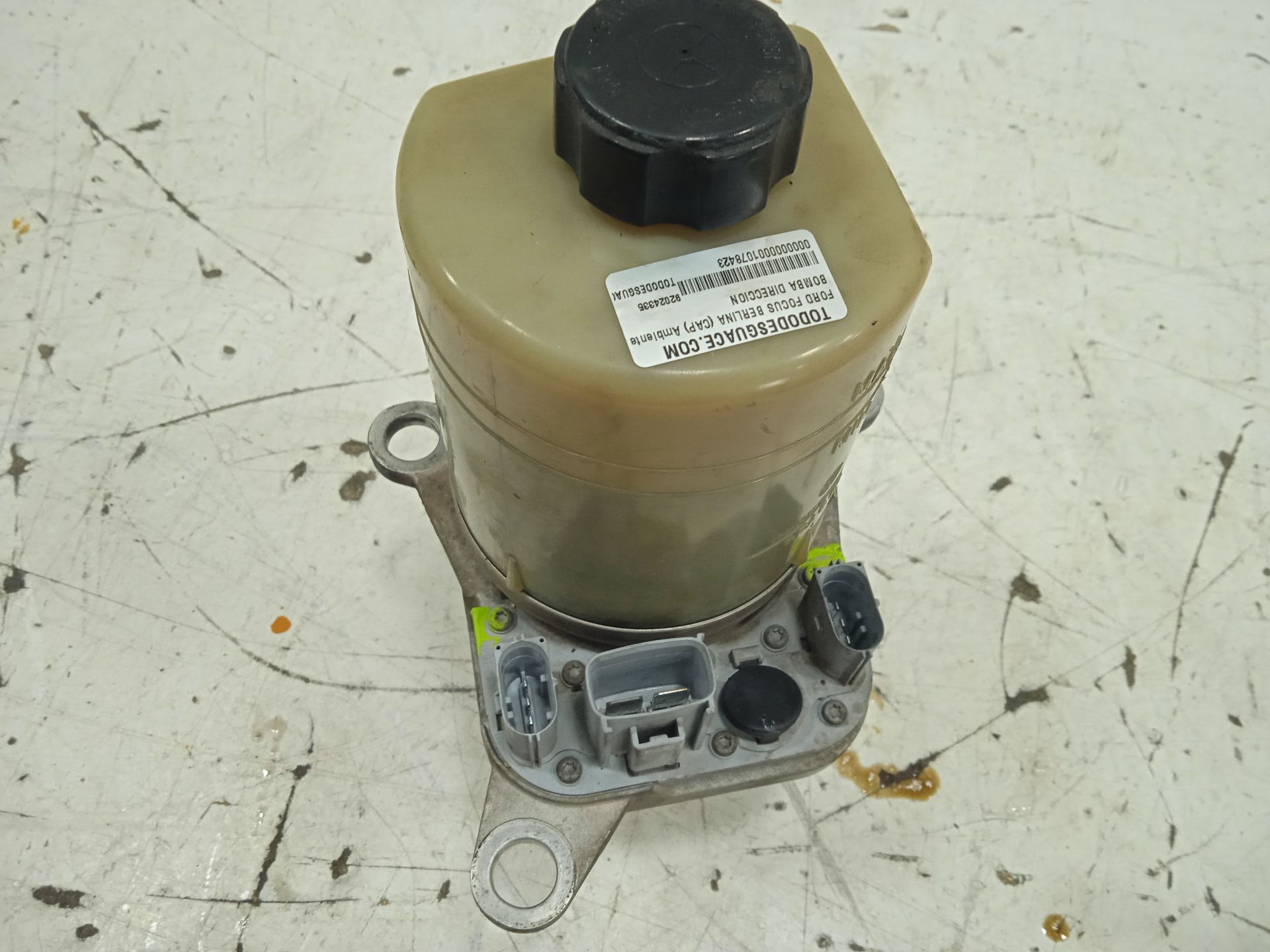 Bomba direccion ford focus berlina (cap) ambiente (d)