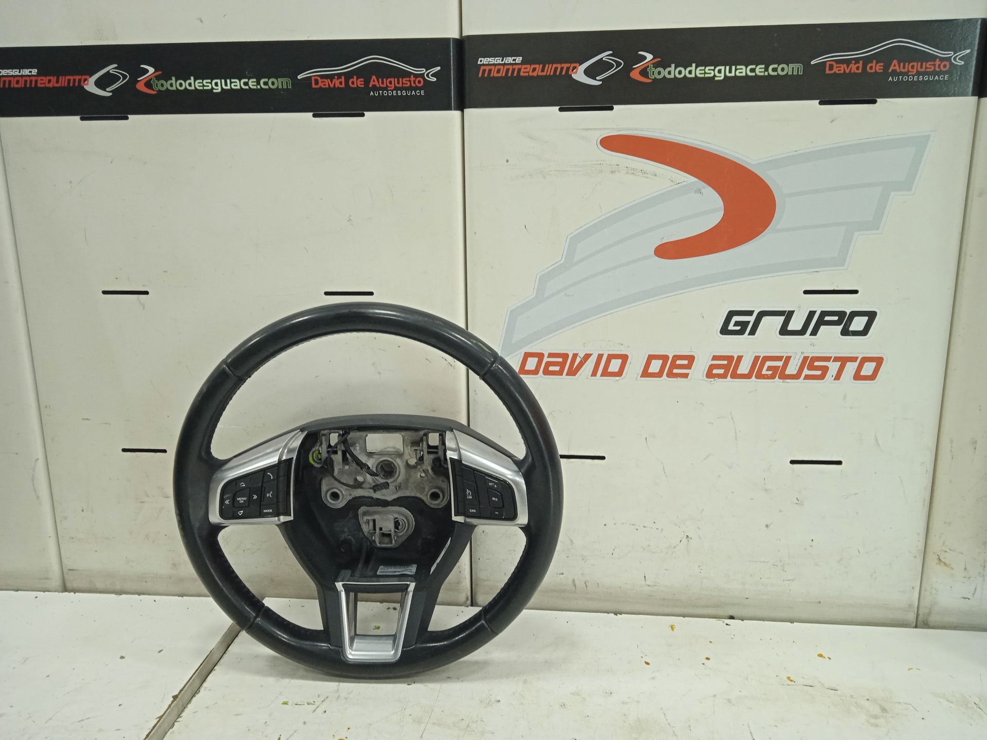 Volante land rover discovery sport se