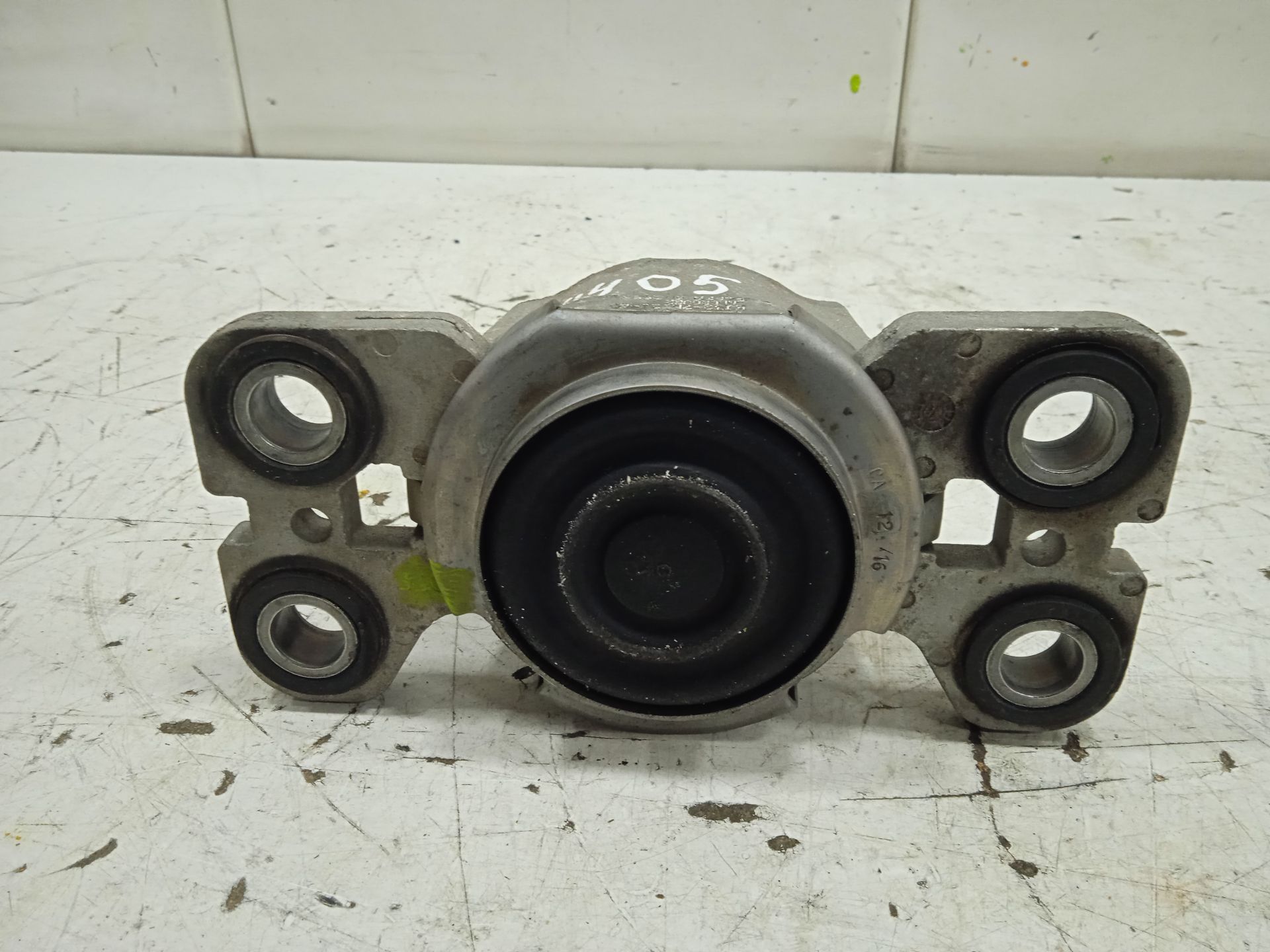 Soporte motor land rover discovery sport se