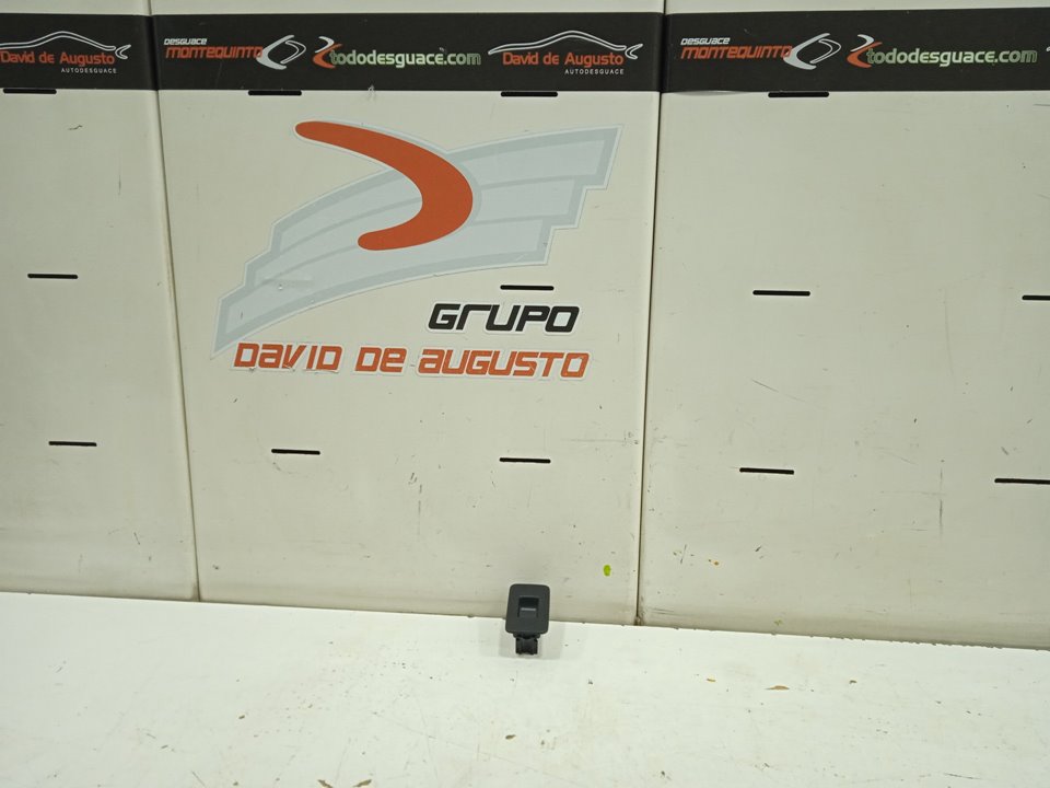 Mando elevalunas trasero izquierdo land rover discovery sport se