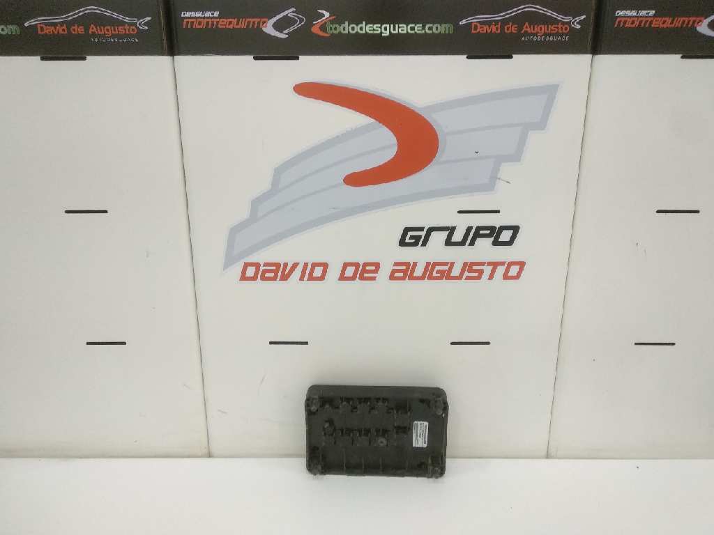  caja reles / fusibles   volvo fh xxx fsa 6x2 low largo (lh1 o l2h1) 12.8 diesel